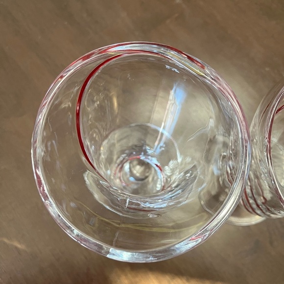 2 Glasses Pier 1 Clear Red Swirling Parfait Milkshake Cocktail Barware Wedding - Picture 6 of 15